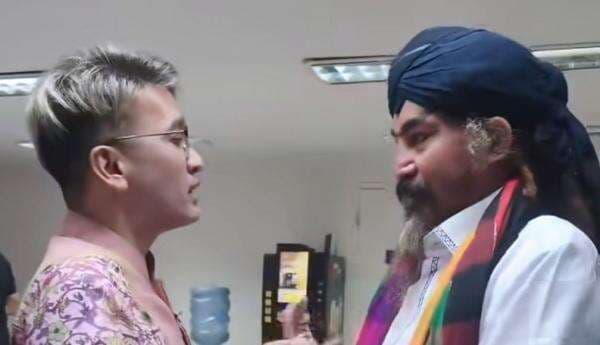 Master Limbad Ungkap Ruben Onsu Sudah Mualaf, Bersyukur Punya Saudara Muslim Baru Master Limbad Ungkap Ruben Onsu Sudah Mualaf, Bersyukur Punya Saudara Muslim Baru