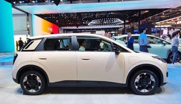 Penjualan Mobil Listrik Salip Hybrid, Gaikindo: Kebanyakan Jakarta untuk Hindari Ganjil Genap Penjualan Mobil Listrik Salip Hybrid, Gaikindo: Kebanyakan Jakarta untuk Hindari Ganjil Genap