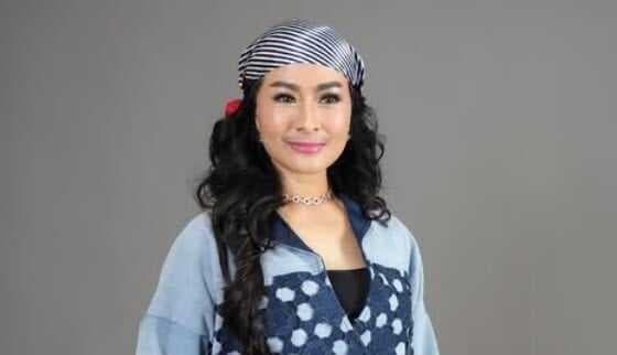 Iis Dahlia Takut Meninggal Duluan Sebelum Anaknya Menikah: Ingin Lihat Cucu Iis Dahlia Takut Meninggal Duluan Sebelum Anaknya Menikah: Ingin Lihat Cucu