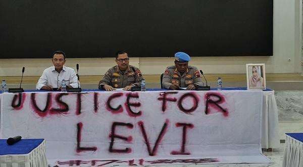 Heboh Dosen Cantik Tewas di Hotel Tanpa Busana, Propam Polda Jateng Tangkap AKBP M Heboh Dosen Cantik Tewas di Hotel Tanpa Busana, Propam Polda Jateng Tangkap AKBP M