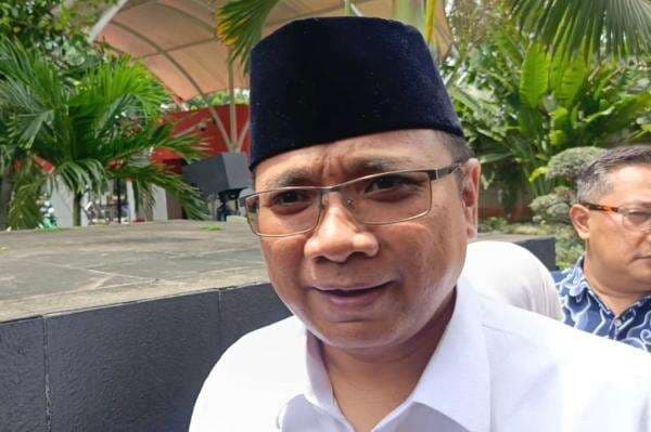 Breaking News: Eks Menag Yaqut Tiba di KPK, Diperiksa terkait Kasus Kuota Haji Breaking News: Eks Menag Yaqut Tiba di KPK, Diperiksa terkait Kasus Kuota Haji