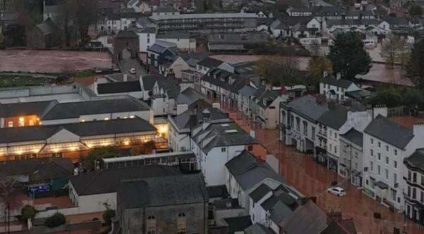Badai Claudia Tewaskan 3 Orang di Portugal hingga Sebabkan Banjir di Inggris Badai Claudia Tewaskan 3 Orang di Portugal hingga Sebabkan Banjir di Inggris