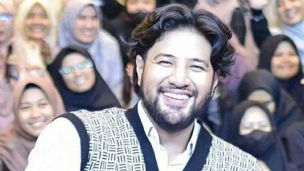 Ammar Zoni Dikabarkan Bakal Bebas dalam Waktu Dekat, Pengacara Ungkap Fakta Mengejutkan! Ammar Zoni Dikabarkan Bakal Bebas dalam Waktu Dekat, Pengacara Ungkap Fakta Mengejutkan!