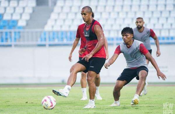 2 Tahun Lebih Setelah Tragedi, Arema FC Akhirnya Gelar Latihan di Stadion Kanjuruhan 2 Tahun Lebih Setelah Tragedi, Arema FC Akhirnya Gelar Latihan di Stadion Kanjuruhan