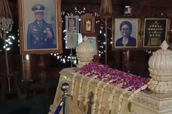 Sejarah Astana Giribangun, Makam Soeharto dan Ibu Tien di Lereng Gunung Lawu Karanganyar Sejarah Astana Giribangun, Makam Soeharto dan Ibu Tien di Lereng Gunung Lawu Karanganyar