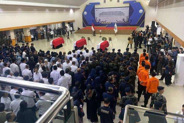 3 Pegawai KKP Korban Jatuhnya Pesawat ATR Dapat Kenaikan Pangkat 3 Pegawai KKP Korban Jatuhnya Pesawat ATR Dapat Kenaikan Pangkat
