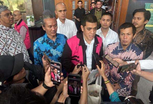 Kerry Riza Bantah Atur Sewa Kapal Pengelolaan Minyak: Saya Bukan Pemain Besar Kerry Riza Bantah Atur Sewa Kapal Pengelolaan Minyak: Saya Bukan Pemain Besar