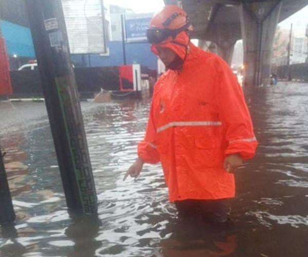 Diguyur Hujan Deras, Seskoal Ciledug Tergenang 40 Cm Diguyur Hujan Deras, Seskoal Ciledug Tergenang 40 Cm