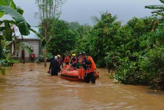 Banjir Rendam 5 Kecamatan di Tanggamus Lampung, Ratusan Jiwa Terdampak Banjir Rendam 5 Kecamatan di Tanggamus Lampung, Ratusan Jiwa Terdampak