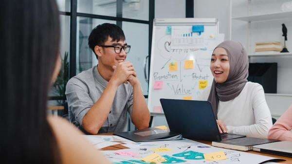 Lebih Dekat dengan On Job Training, Pelatihan bagi Karyawan dan Perusahaan Lebih Dekat dengan On Job Training, Pelatihan bagi Karyawan dan Perusahaan