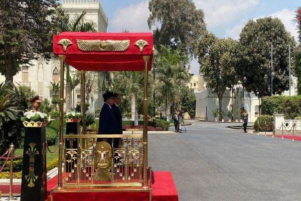 Bertemu Presiden El-Sisi di Istana Mesir, Presiden Prabowo Disambut Upacara Kenegaraan Bertemu Presiden El-Sisi di Istana Mesir, Presiden Prabowo Disambut Upacara Kenegaraan