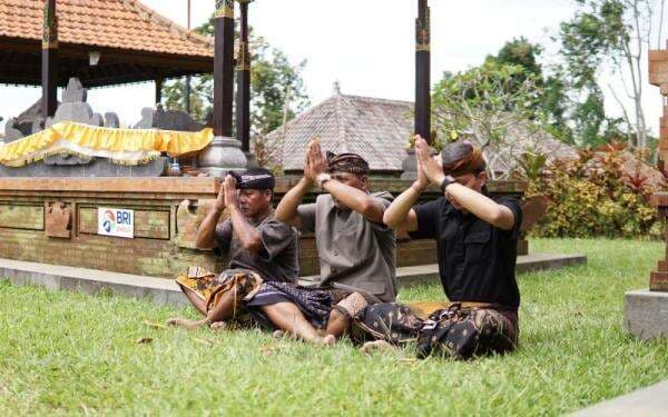 BRI Peduli Salurkan Sembako Hingga Renovasi Pura Saat Hari Raya Nyepi BRI Peduli Salurkan Sembako Hingga Renovasi Pura Saat Hari Raya Nyepi