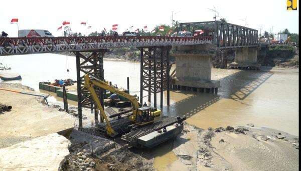 Sempat Terputus Akibat Banjir, Jembatan Krueng Tingkeum di Aceh Dibangun Permanen Sempat Terputus Akibat Banjir, Jembatan Krueng Tingkeum di Aceh Dibangun Permanen