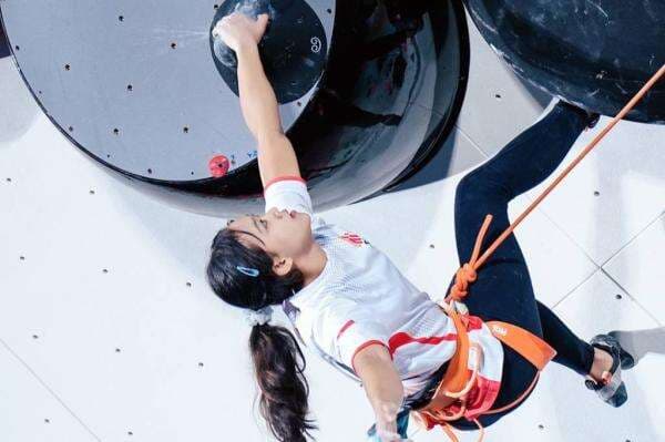 Dua Atlet Indonesia Kuasai Podium, Alma Ariella Tsany Sabet Emas Ke-19 SEA Games 2025 dari Panjat Tebing Dua Atlet Indonesia Kuasai Podium, Alma Ariella Tsany Sabet Emas Ke-19 SEA Games 2025 dari Panjat Tebing