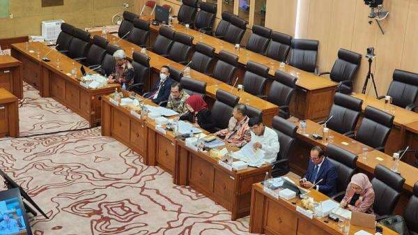 16 Calon Anggota DEN Ikut Fit and Proper Test di DPR, Ini Daftarnya 16 Calon Anggota DEN Ikut Fit and Proper Test di DPR, Ini Daftarnya