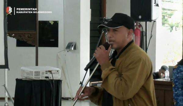 Bojonegoro Daerah Kaya, Tapi Warga Mengeluh Sekolah Masih Bayar, Bayar, Bayar Bojonegoro Daerah Kaya, Tapi Warga Mengeluh Sekolah Masih Bayar, Bayar, Bayar