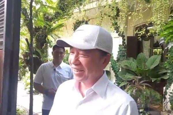 Jokowi soal Fitnah Ijazah Palsu dengan Tersangka Roy Suryo Cs: Pintu Maaf Terbuka, tapi... Jokowi soal Fitnah Ijazah Palsu dengan Tersangka Roy Suryo Cs: Pintu Maaf Terbuka, tapi...