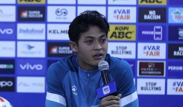 Sebut Super League Tak Mudah, Alfeandra Dewangga Ingin Persib Bandung Jaga Momentum saat Hadapi Persis Solo Sebut Super League Tak Mudah, Alfeandra Dewangga Ingin Persib Bandung Jaga Momentum saat Hadapi Persis Solo