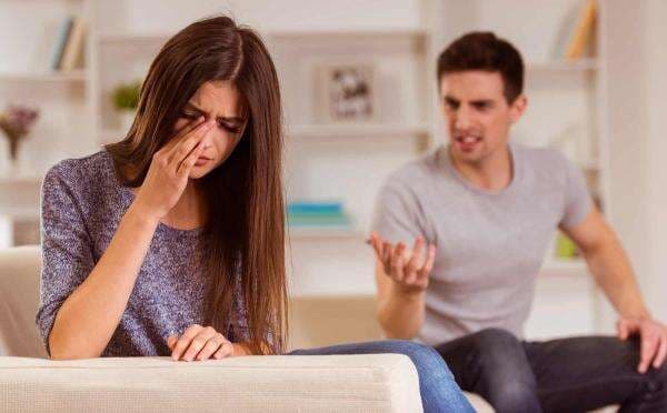 6 Cara Mengubah Pasangan Red Flag jadi Green Flag 6 Cara Mengubah Pasangan Red Flag jadi Green Flag