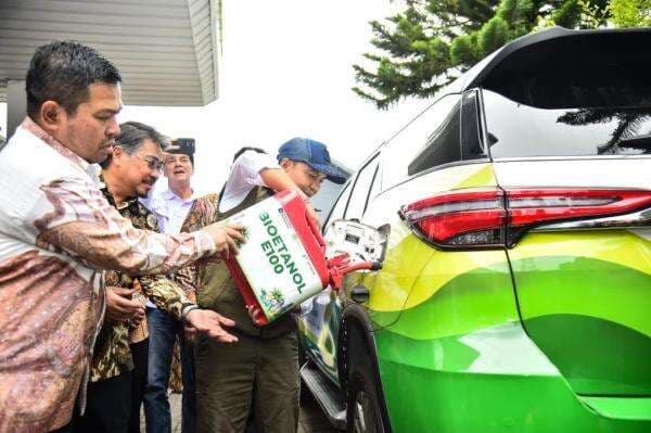 Sulap Aren Jadi Bahan Bakar, Menhut: Bukti Hutan Indonesia Mampu Jadi Energi Bersih! Sulap Aren Jadi Bahan Bakar, Menhut: Bukti Hutan Indonesia Mampu Jadi Energi Bersih!
