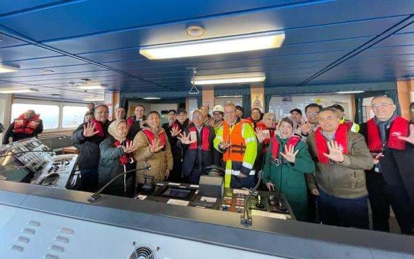 Pertamina Lepas Pengapalan Perdana 1 Juta Barel Minyak dari Aljazair ke Indonesia Pertamina Lepas Pengapalan Perdana 1 Juta Barel Minyak dari Aljazair ke Indonesia