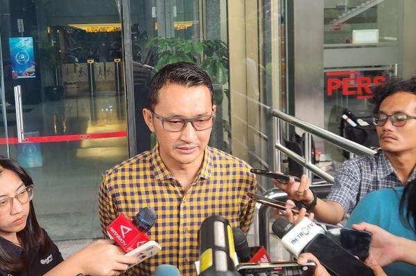 Terungkap! OTT Bupati Bekasi Ade Kuswara terkait Suap Proyek Terungkap! OTT Bupati Bekasi Ade Kuswara terkait Suap Proyek