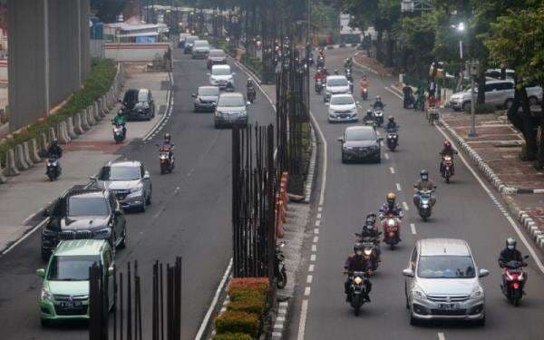 Rekayasa Lalin Disiapkan di Lokasi Pembongkaran Tiang Monorel Jakarta Rekayasa Lalin Disiapkan di Lokasi Pembongkaran Tiang Monorel Jakarta