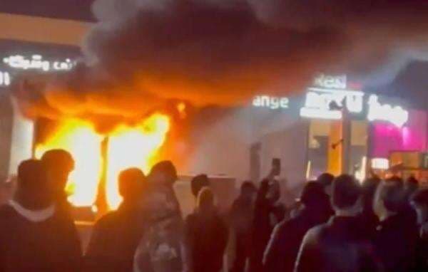 Waduh, Media AS Sebut Korban Tewas Demo Rusuh di Iran 12.000 Orang Waduh, Media AS Sebut Korban Tewas Demo Rusuh di Iran 12.000 Orang