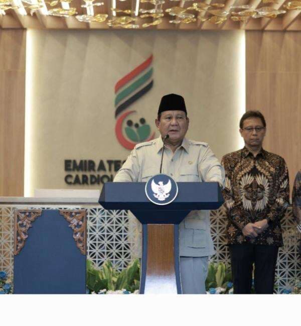 Prabowo Sebut Pendidikan Dokter, Perawat, hingga Paramedis Bakal Dibiayai Negara Prabowo Sebut Pendidikan Dokter, Perawat, hingga Paramedis Bakal Dibiayai Negara