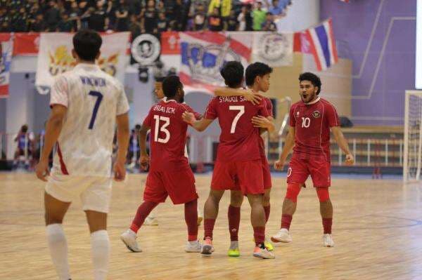 Pelatih Thailand Langsung Pensiun usai Dibantai Timnas Futsal Indonesia di SEA Games 2025 Pelatih Thailand Langsung Pensiun usai Dibantai Timnas Futsal Indonesia di SEA Games 2025