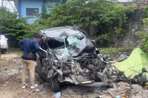 Identitas 2 Korban Tewas Kecelakaan Maut Bus Tabrak Mobil di Tuban Identitas 2 Korban Tewas Kecelakaan Maut Bus Tabrak Mobil di Tuban