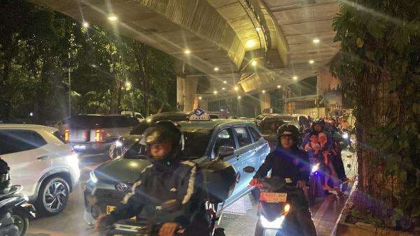Jalan Prapanca 5 Banjir, Jalan Pangeran Antasari Macet Parah Malam Ini Jalan Prapanca 5 Banjir, Jalan Pangeran Antasari Macet Parah Malam Ini
