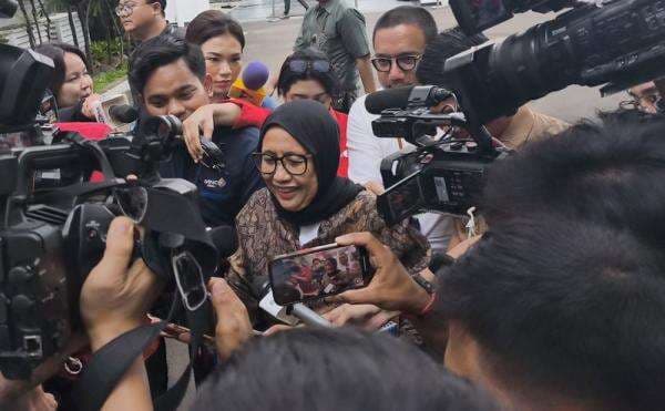 Kumpulkan Pejabat Sore Ini, Prabowo Gelar Ratas soal Becak Listrik Kumpulkan Pejabat Sore Ini, Prabowo Gelar Ratas soal Becak Listrik