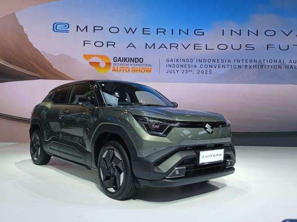 Suzuki Pastikan e-Vitara Meluncur di Indonesia Tahun Depan, Dikabarkan Hadir dalam 2 Varian Suzuki Pastikan e-Vitara Meluncur di Indonesia Tahun Depan, Dikabarkan Hadir dalam 2 Varian