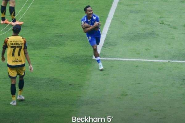 Komentari Selebrasi Beckham Putra di Laga Persib Bandung vs Persija Jakarta, Bojan Hodak: Untung Tak Ada Jakmania Komentari Selebrasi Beckham Putra di Laga Persib Bandung vs Persija Jakarta, Bojan Hodak: Untung Tak Ada Jakmania