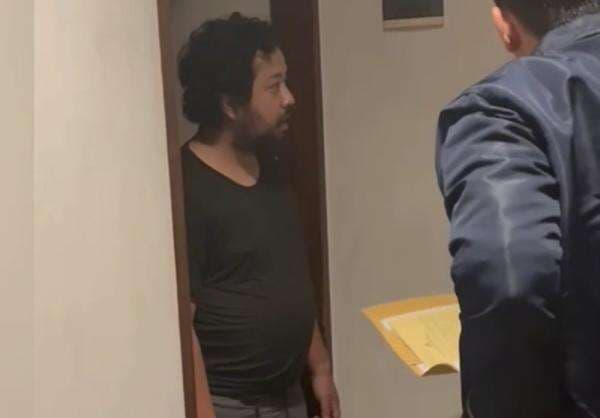 Tampang Dirut Terra Drone Michael Wisnu Wardhana saat Ditangkap di Apartemen Jaksel Tampang Dirut Terra Drone Michael Wisnu Wardhana saat Ditangkap di Apartemen Jaksel