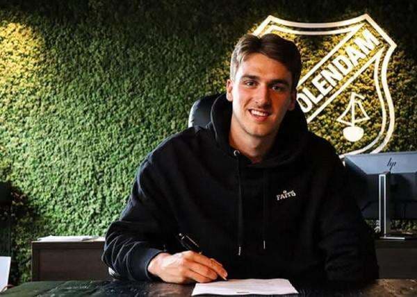 Persib Bandung Datangkan Penyerang Timnas Indonesia Mauro Zijlstra di Bursa Transfer Paruh Musim Super League 2025-2026? Persib Bandung Datangkan Penyerang Timnas Indonesia Mauro Zijlstra di Bursa Transfer Paruh Musim Super League 2025-2026?