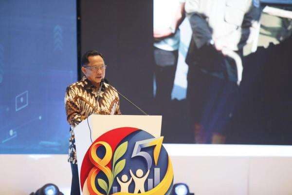 Mendagri Ajak Kadin Beri Masukan ke Kepala Daerah, Maksimalkan Potensi Ekonomi Mendagri Ajak Kadin Beri Masukan ke Kepala Daerah, Maksimalkan Potensi Ekonomi