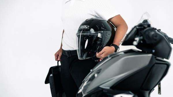 Penjualan Naik, RSV Kembangkan Helm untuk Cuaca Tropis Penjualan Naik, RSV Kembangkan Helm untuk Cuaca Tropis