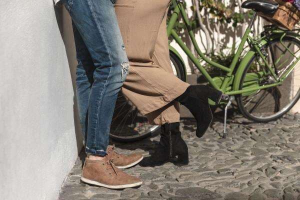 Didominasi Jenis Suede, 5 Model Sepatu Ini Makin Stylish Dipadu Celana Jeans Didominasi Jenis Suede, 5 Model Sepatu Ini Makin Stylish Dipadu Celana Jeans