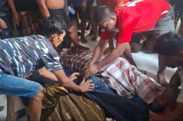 Kapal Rombongan Camat dan Tim Dompet Dhuafa Tenggelam di Pangkep, 3 Orang Tewas Kapal Rombongan Camat dan Tim Dompet Dhuafa Tenggelam di Pangkep, 3 Orang Tewas