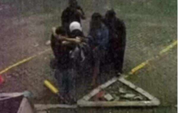 Viral Pria Disekap Orang Ngaku Intel di Plaza Pondok Gede, Uang dan Motor Digasak Viral Pria Disekap Orang Ngaku Intel di Plaza Pondok Gede, Uang dan Motor Digasak