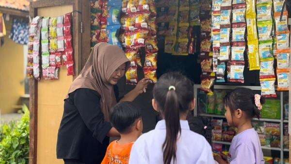 Kisah Marni di Karawang: Rumah yang Dulu Tempat Pulang, Kini Jadi Penguat Ekonomi Keluarga Kisah Marni di Karawang: Rumah yang Dulu Tempat Pulang, Kini Jadi Penguat Ekonomi Keluarga