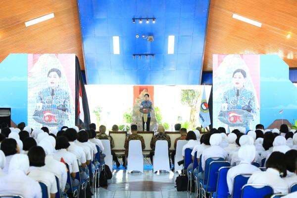 Segini Kisaran Gaji Friderica Widyasari sebagai Ketua dan Wakil Ketua OJK Segini Kisaran Gaji Friderica Widyasari sebagai Ketua dan Wakil Ketua OJK