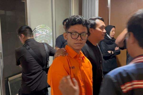 Tega! Pria Ini Manfaatkan Pacarnya Buat Nipu Orang Lain Pakai Modus Love Scamming Tega! Pria Ini Manfaatkan Pacarnya Buat Nipu Orang Lain Pakai Modus Love Scamming