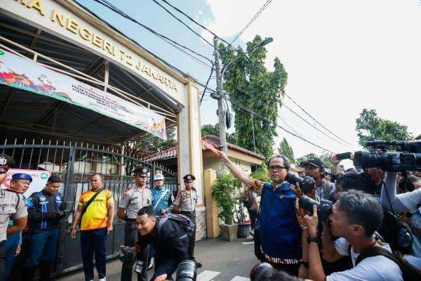 Pelaku Ledakan di SMAN 72 Jakarta Ditetapkan Sebagai Anak Berhadapan dengan Hukum Pelaku Ledakan di SMAN 72 Jakarta Ditetapkan Sebagai Anak Berhadapan dengan Hukum