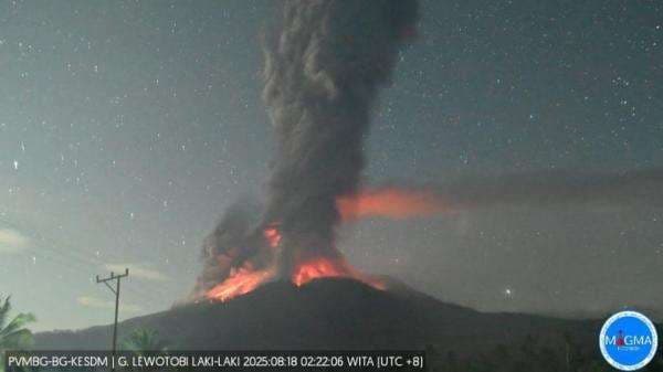 Gunung Lewotobi Laki-Laki Kembali Erupsi, Wisatawan Diminta Tak Beraktivitas Radius 5 Km Gunung Lewotobi Laki-Laki Kembali Erupsi, Wisatawan Diminta Tak Beraktivitas Radius 5 Km