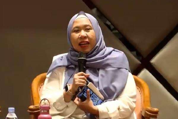 Hadiri Seminar UI, Sri Gusni: Perempuan Bisa Memimpin lewat Keberanian ala Kartini Hadiri Seminar UI, Sri Gusni: Perempuan Bisa Memimpin lewat Keberanian ala Kartini