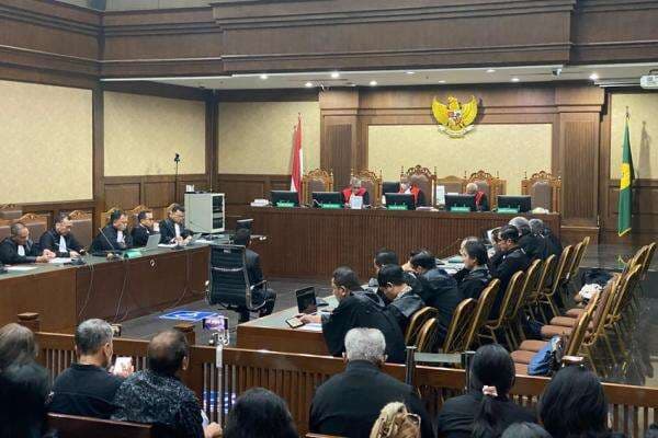 Hakim Tolak Eksepsi Hasto Kristiyanto dalam Kasus Harun Masiku Hakim Tolak Eksepsi Hasto Kristiyanto dalam Kasus Harun Masiku