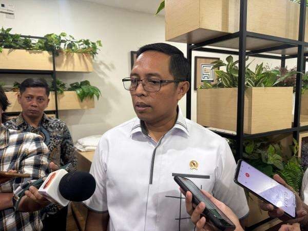 Hasan Nasbi Mundur, Kantor Komunikasi Kepresidenan Tetap Jalan Hasan Nasbi Mundur, Kantor Komunikasi Kepresidenan Tetap Jalan